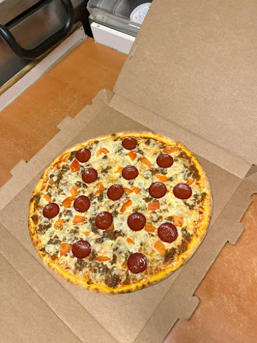 Opinii despre Lapintie kebab pizzeria în Tampere - Ravintola-ala