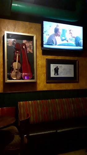 Opinii despre Ale-Bar Pikajuna în Tampere - Ravintola-ala