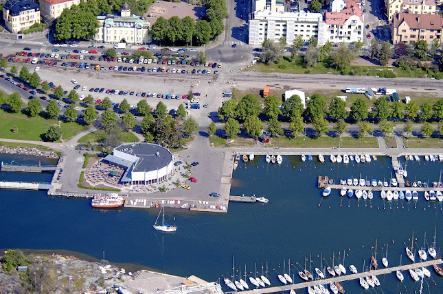 Merisatamanranta 10, 00150 Helsinki