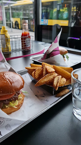 Opinii despre Naughty BRGR Turku în Turku - Ravintola-ala