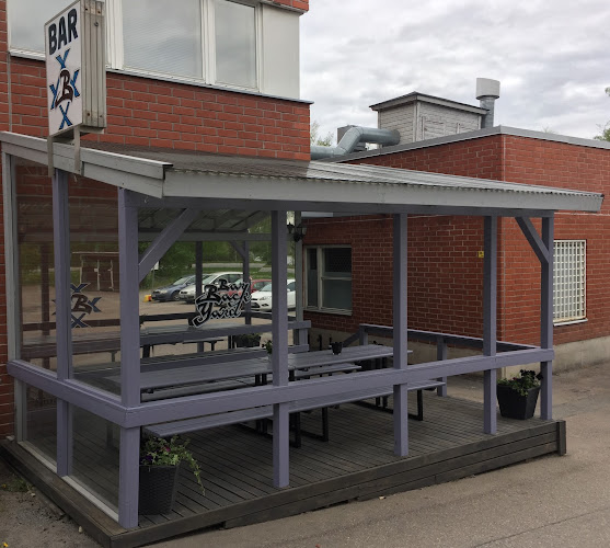 Opinii despre Bar Backyard în Ylöjärvi - Ravintola-ala
