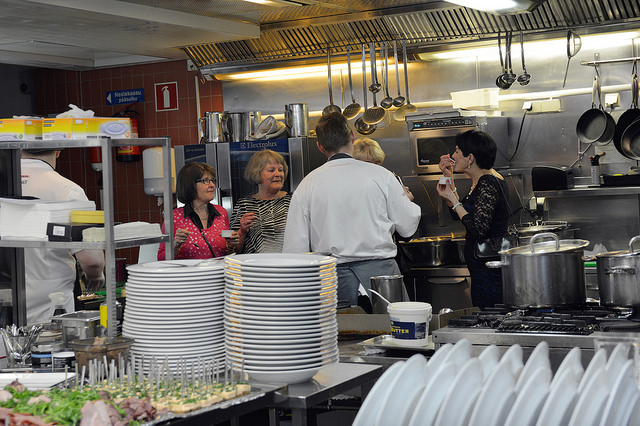 Opinii despre Tiiliholvi în Tampere - Ravintola-ala