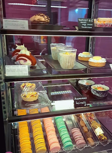 Opinii despre Outrun Cafe în Helsinki - Ravintola-ala