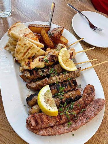 Opinii despre Kreikkalainen Ravintola Souvlaki în Vantaa - Ravintola-ala