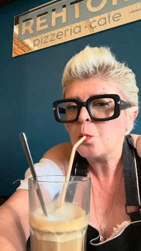 Rehtori Pizzeria & Cafe - Ravintola-ala