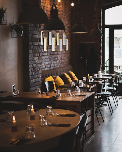 Kanavaranta 3-7 D 19, 00160 Helsinki