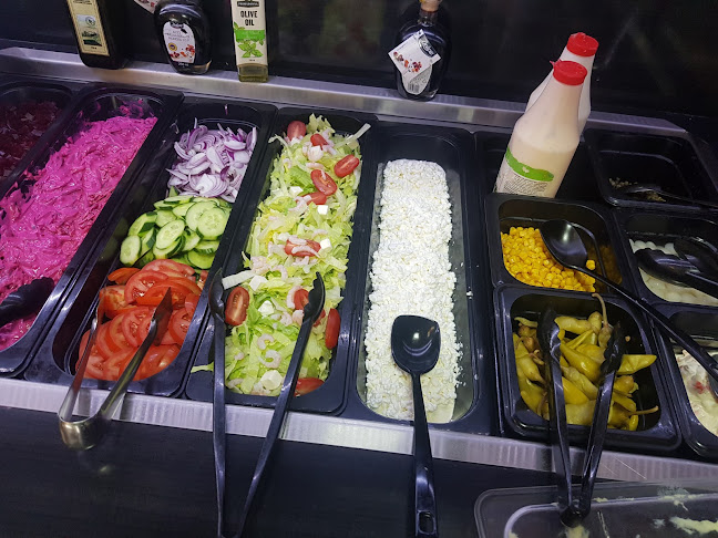 Skyfall Kebab Pizzeria - Ravintola-ala