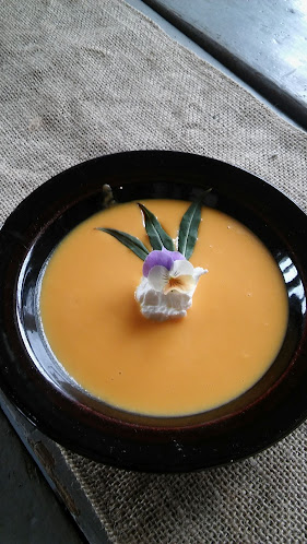 Hiljaisen Kansan Niittykahvila - Ravintola-ala