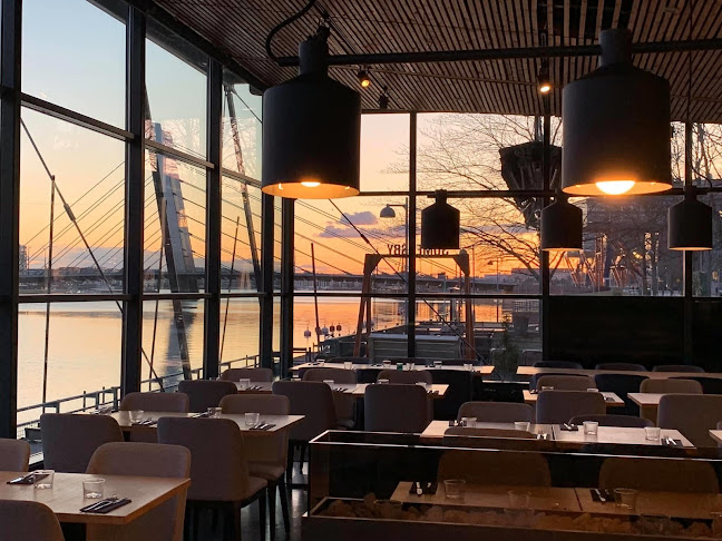 Ravintola Faro Channelside Bar & Restaurant