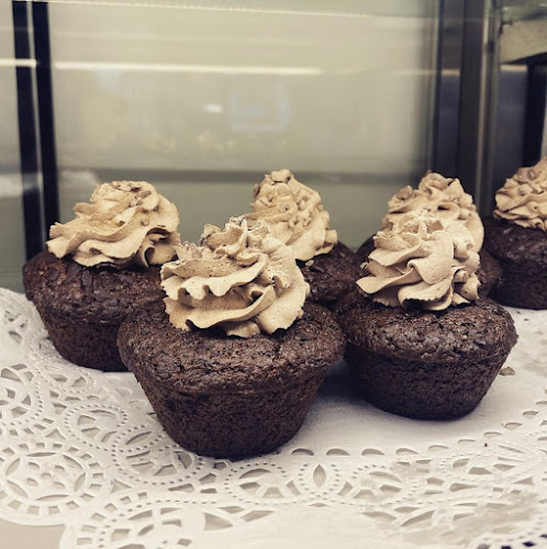 Comentarii opinii despre Box Cafe & Grill