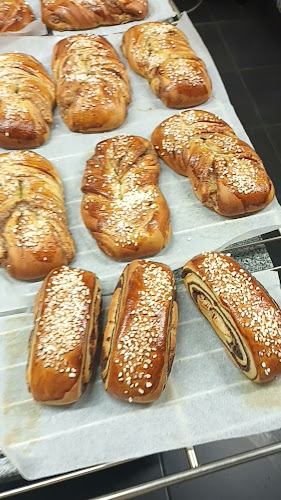 Opinii despre Kahvila & Konditoria Arome în Espoo - Ravintola-ala