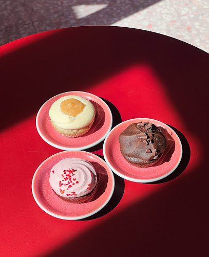 Comentarii opinii despre Outrun Cafe