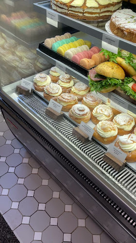 Opinii despre Puhuri by Patisserie Teemu Aura în Helsinki - Ravintola-ala