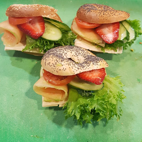 Comentarii opinii despre Sokeri- ja kakkuleipomo Pro, EI myymälää.