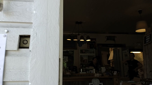 Opinii despre Iloisen Pässin maalaispuoti ja kahvila în Koitsanlahti - Ravintola-ala