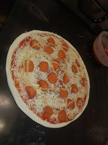 Skyfall Kebab Pizzeria - Ravintola-ala