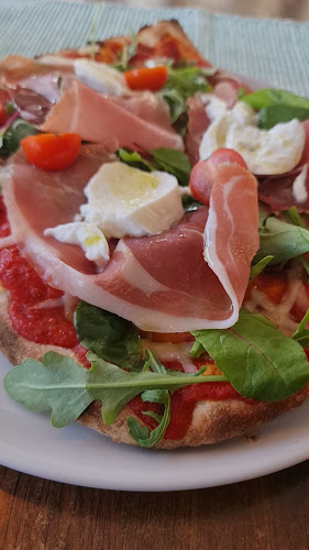 Opinii despre Levanto Pizza & Birra în Helsinki - Ravintola-ala