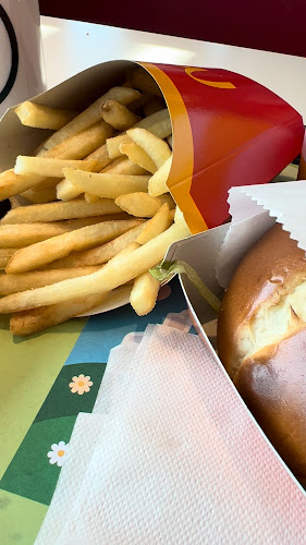 Opinii despre McDonald's Espoo Suomenoja în Espoo - Ravintola-ala