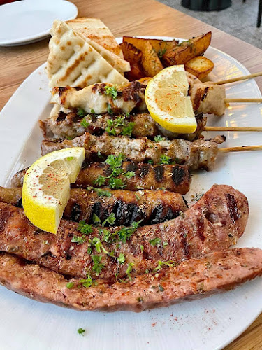 Opinii despre Kreikkalainen Ravintola Souvlaki în Vantaa - Ravintola-ala