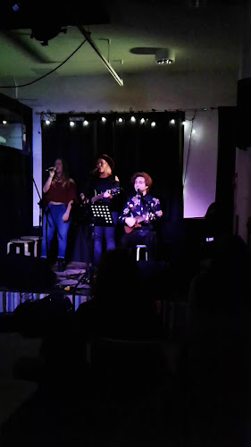 Tuba Food & Lounge - Ravintola-ala