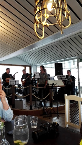 Opinii despre Kahvila-ravintola Hiidenpirtti în Koisjärvi - Ravintola-ala