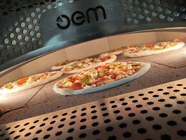 Opinii despre Kruunu Pizzeria în Helsinki - Ravintola-ala