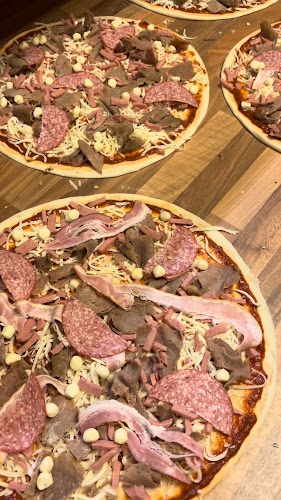 Opinii despre Jyväskylän kebab ja pizzeria în Jyväskylä - Ravintola-ala