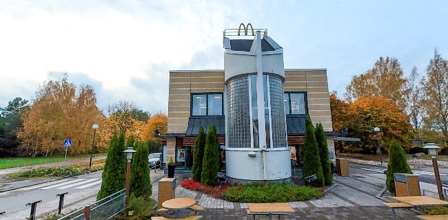 Opinii despre McDonald's Helsinki Pukinmäki în Helsinki - Ravintola-ala