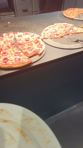 Comentarii opinii despre Rax Pizzabuffet