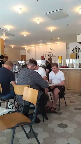Opinii despre Pizzeria Via Tribunali în Helsinki - Ravintola-ala