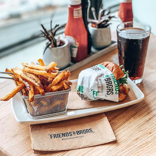 Friends & Brgrs Kaari - Helsinki