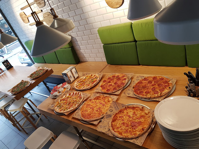 Opinii despre Kotipizza Kamppi Lönnrotinkatu în Helsinki - Ravintola-ala