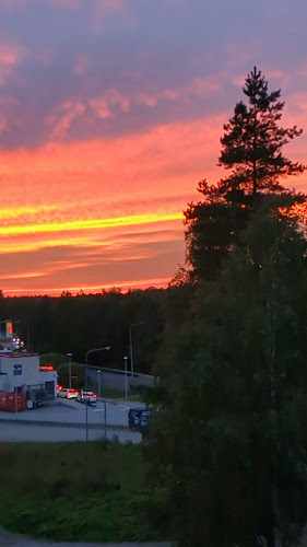 Comentarii opinii despre Hesburger Helsinki Pukinmäki