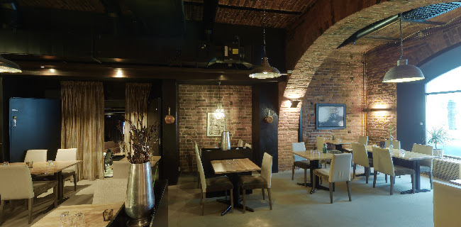 Bistro Holvi Phone number