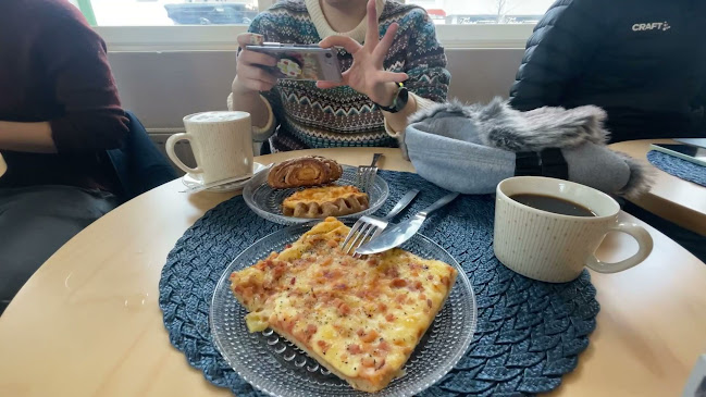 Opinii despre Kotileipomo Antinkaapo Oy în Rovaniemi - Ravintola-ala