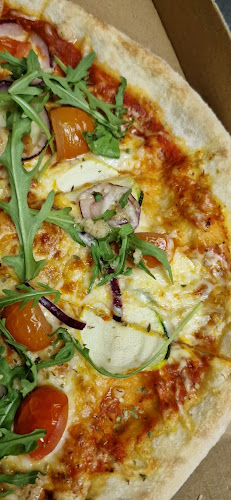 Opinii despre Roihis Pizzeria în Helsinki - Ravintola-ala