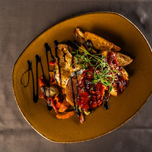 Keskuskatu 2-4, 42100 Jämsä