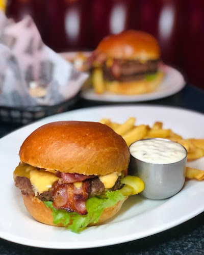 Opinii despre Classic American Diner Mylly în Raisio - Ravintola-ala