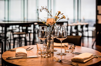 Restaurant Lucy in the Sky