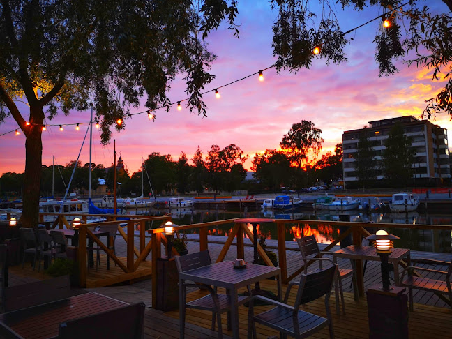 Opinii despre Ravintola Captain's Makasiini în Uusikaupunki - Ravintola-ala