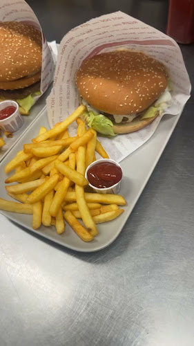 Opinii despre Papas pizzeria în Saarijärvi - Ravintola-ala