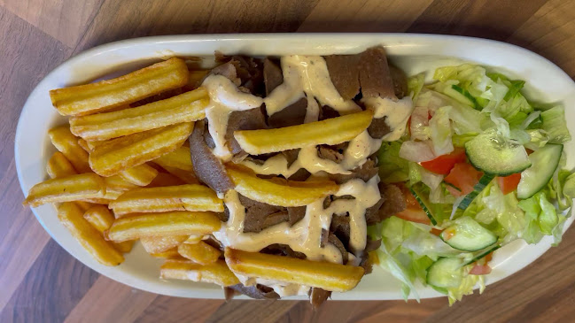 Opinii despre Jyväskylän kebab ja pizzeria în Jyväskylä - Ravintola-ala