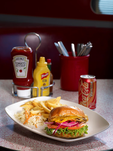 Classic American Diner Mylly - Ravintola-ala