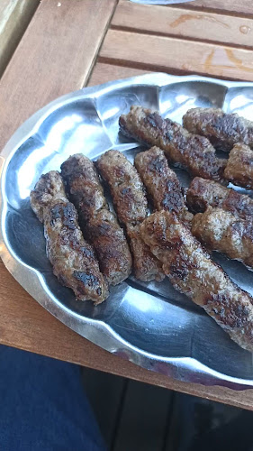 Opinii despre Balkan Grilli în Vantaa - Ravintola-ala