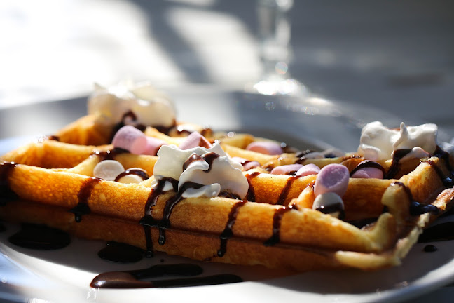 Opinii despre Vohvelikahvila Kouvola în Kouvola - Ravintola-ala