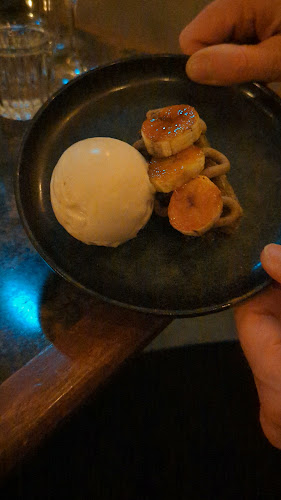 Viinibaari Apotek / Wine Bar Apotek