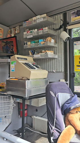 Mommilan Kyläpuoti - Hietoinen