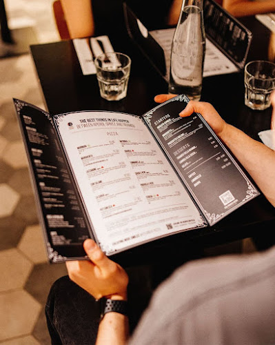 Pizzeria Via Tribunali Jätkäsaari - Helsinki