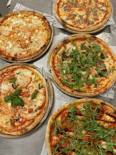 Pizza Hour - Ravintola-ala