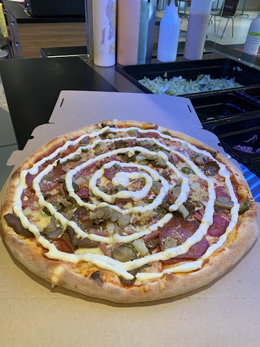 Comentarii opinii despre Milan